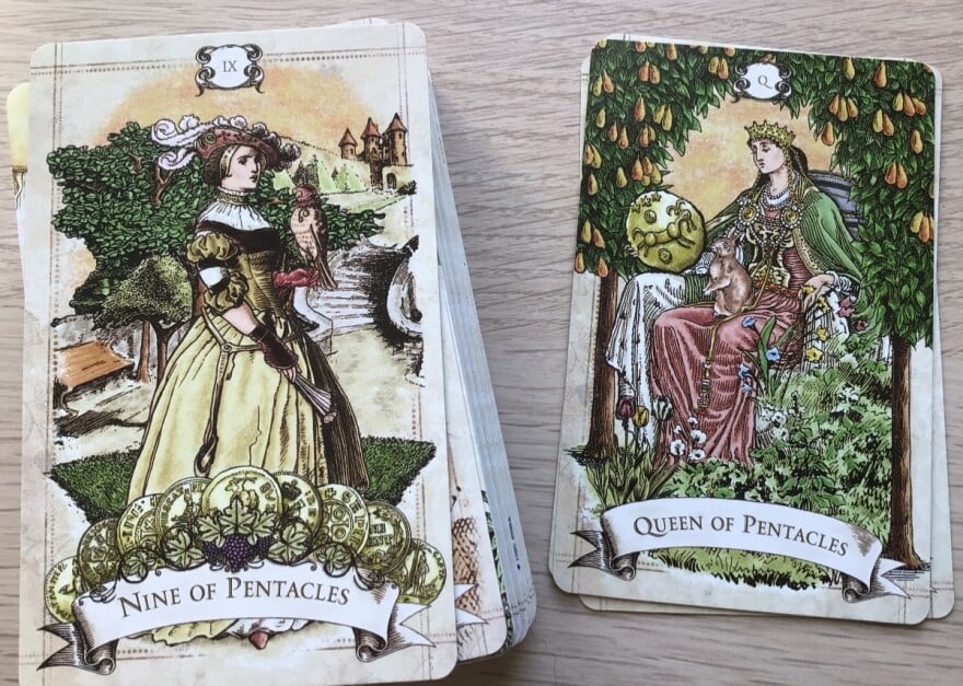New deck: Old style tarot by Alexander Ray - blog post by m-c