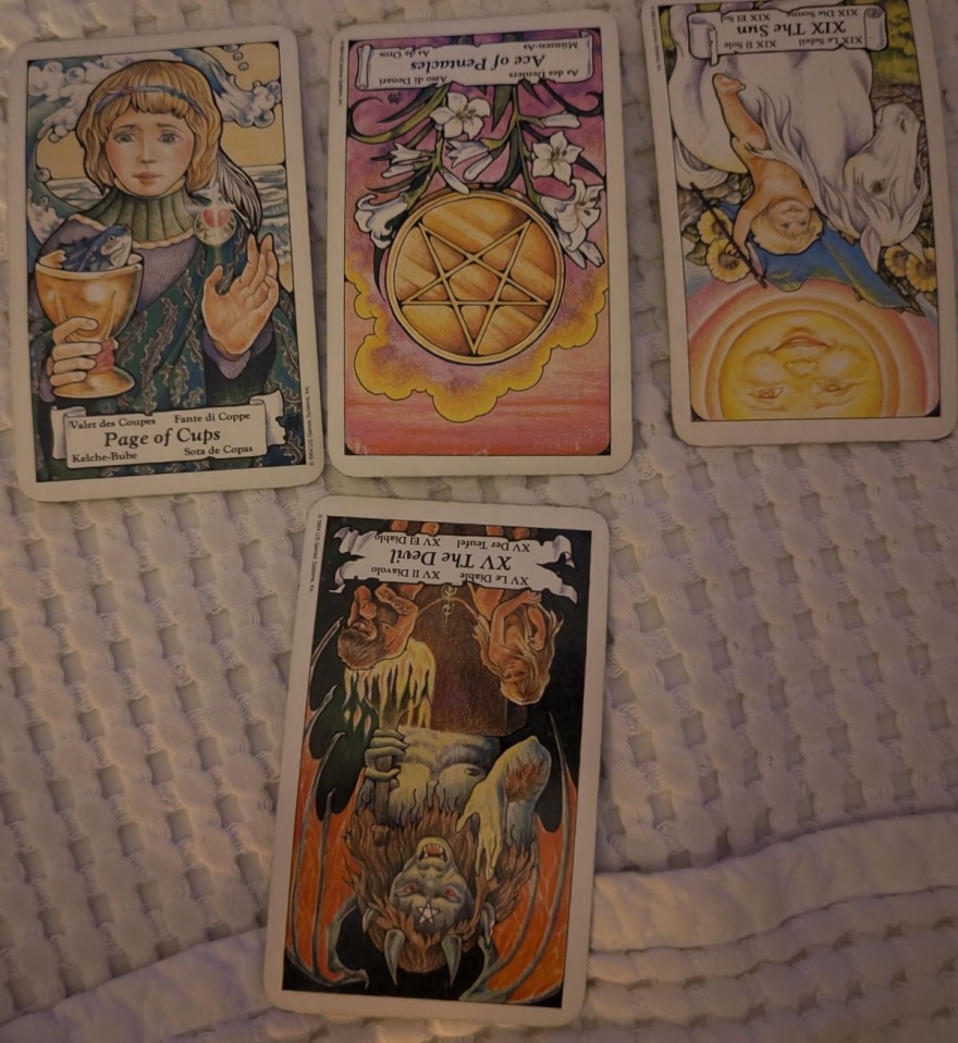 Daily Focus - tarot reading by Michelle