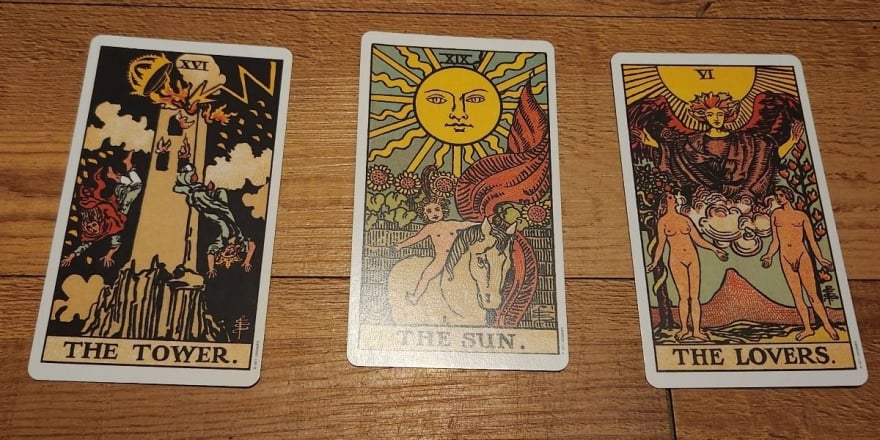 What is the future of the relationship? - tarot reading by anni