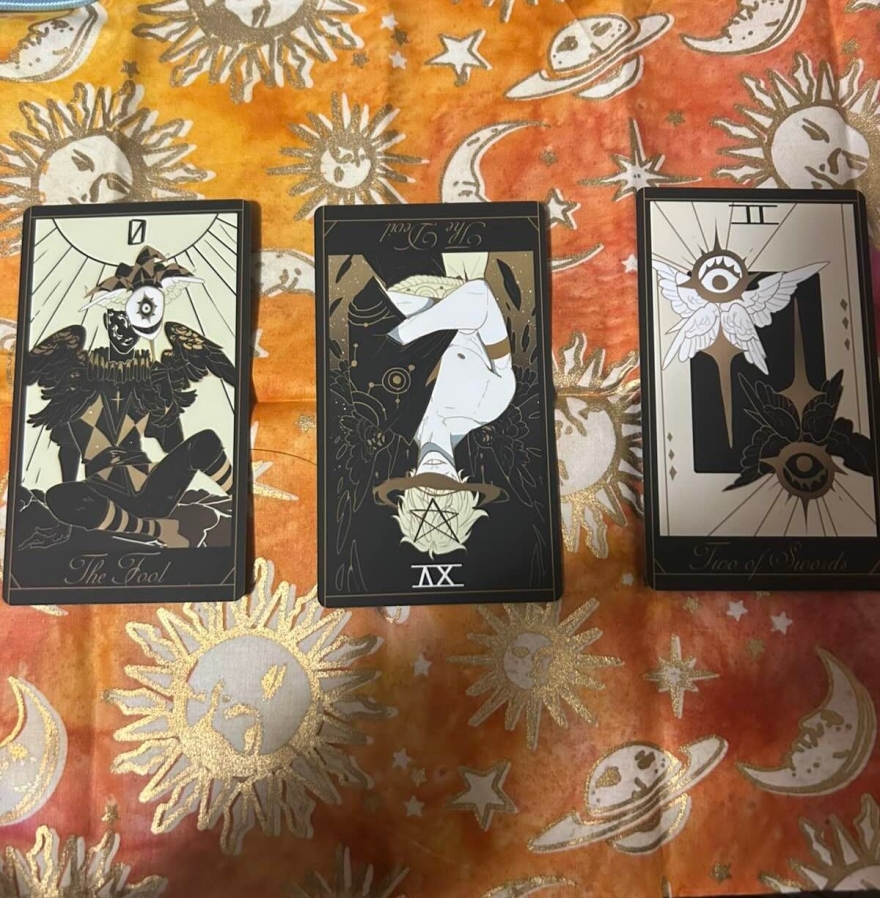 Daily Tarot Reading - tarot reading by Mira Mirabella