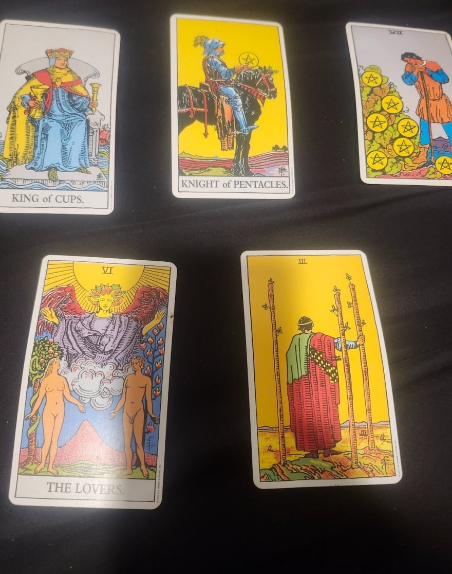 What message do my guides have for me? - tarot reading by Tyra Lexine