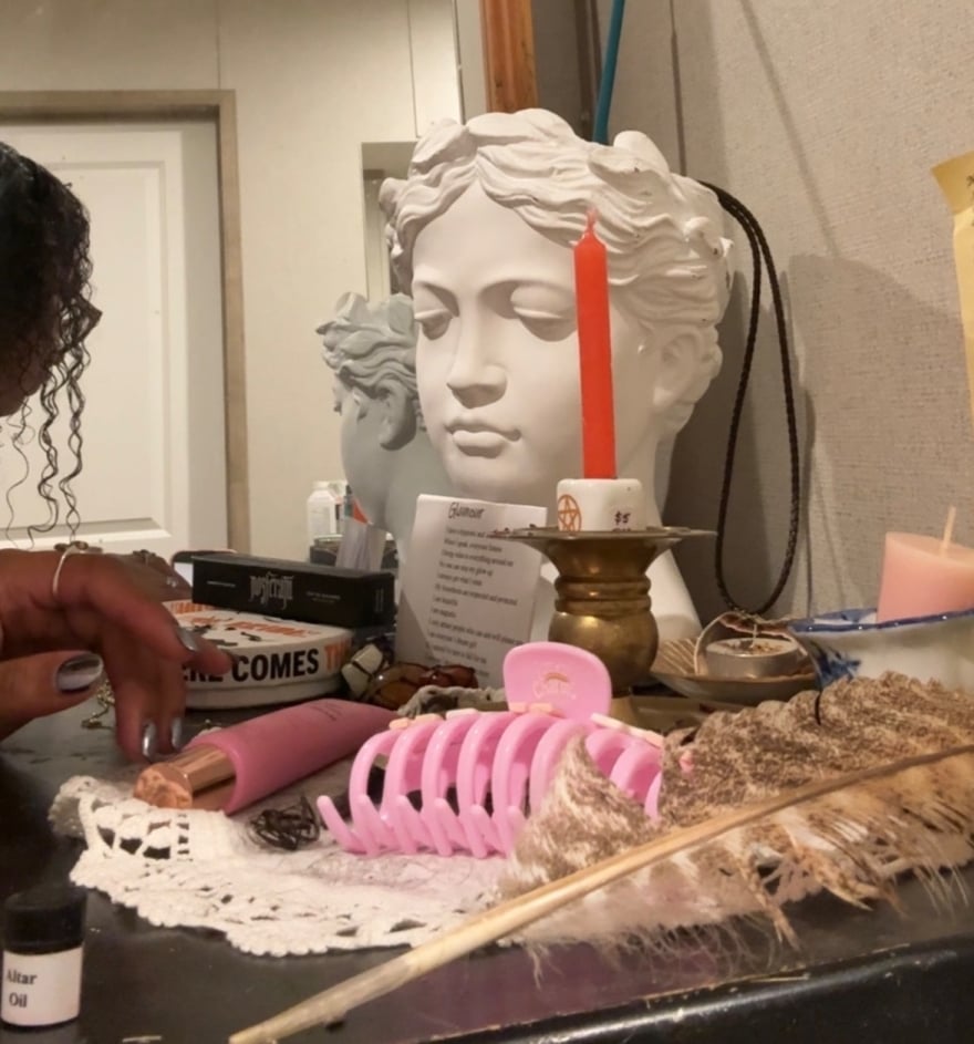 Glamour Magic - Glow Up reading - tarot reading by Tiahna Wright
