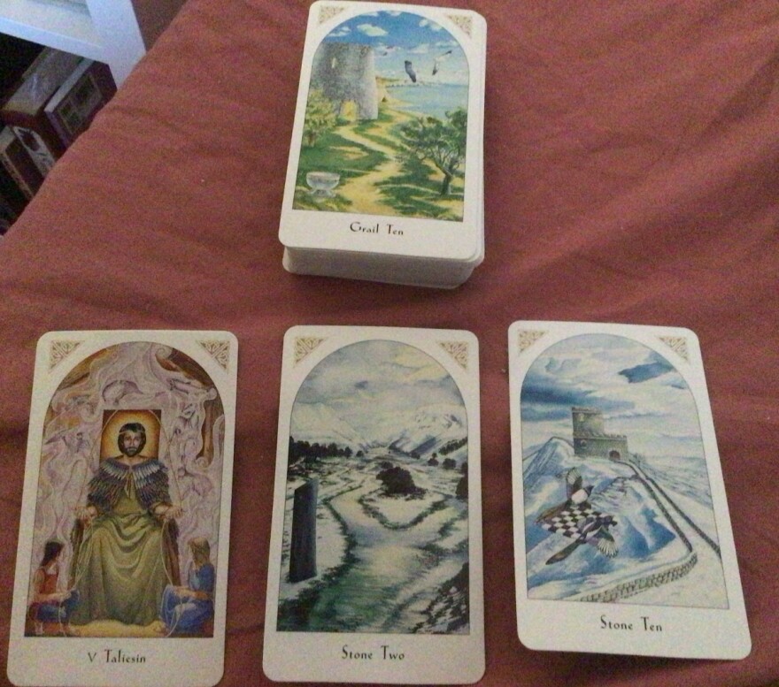 What do i need to know right now? Comments welcome! - tarot reading by m-c