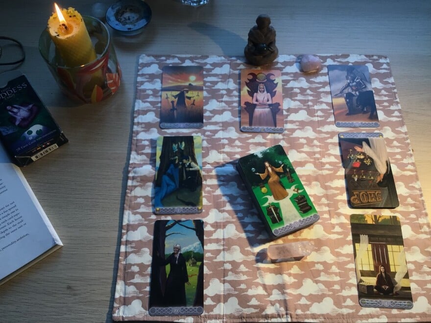 Horseshoe spread - tarot reading by m-c